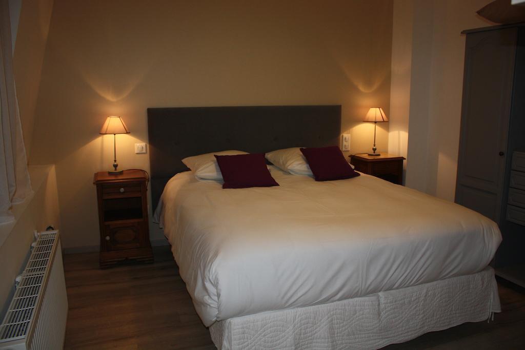 Péronne Chambres D'Hotes Noir Lion חדר תמונה